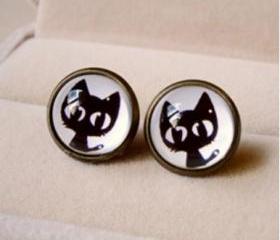 Small black cat cartoon time earrings